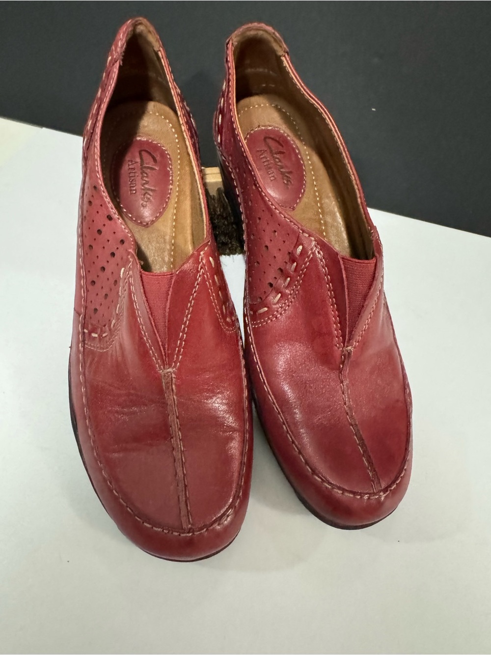 Clarks Women’s Red/Burgundy Leather Slip-On Loafers